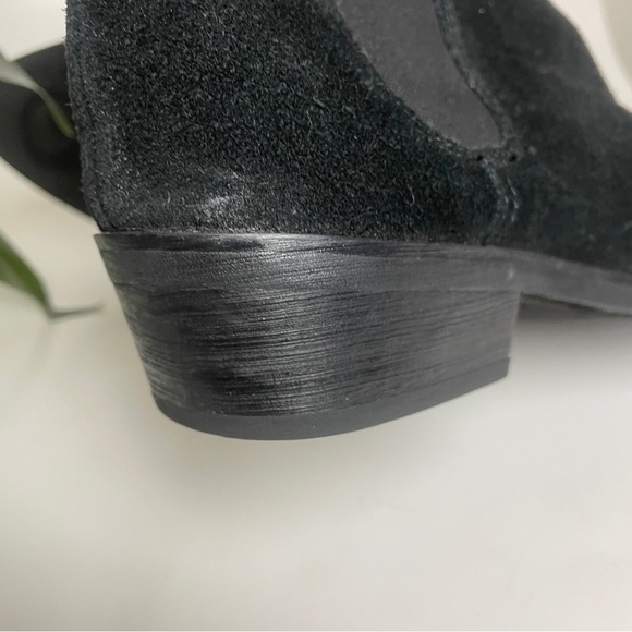 Chocolate Blu Finn Suede Ankle Booties 8.5 - Picture 9 of 12